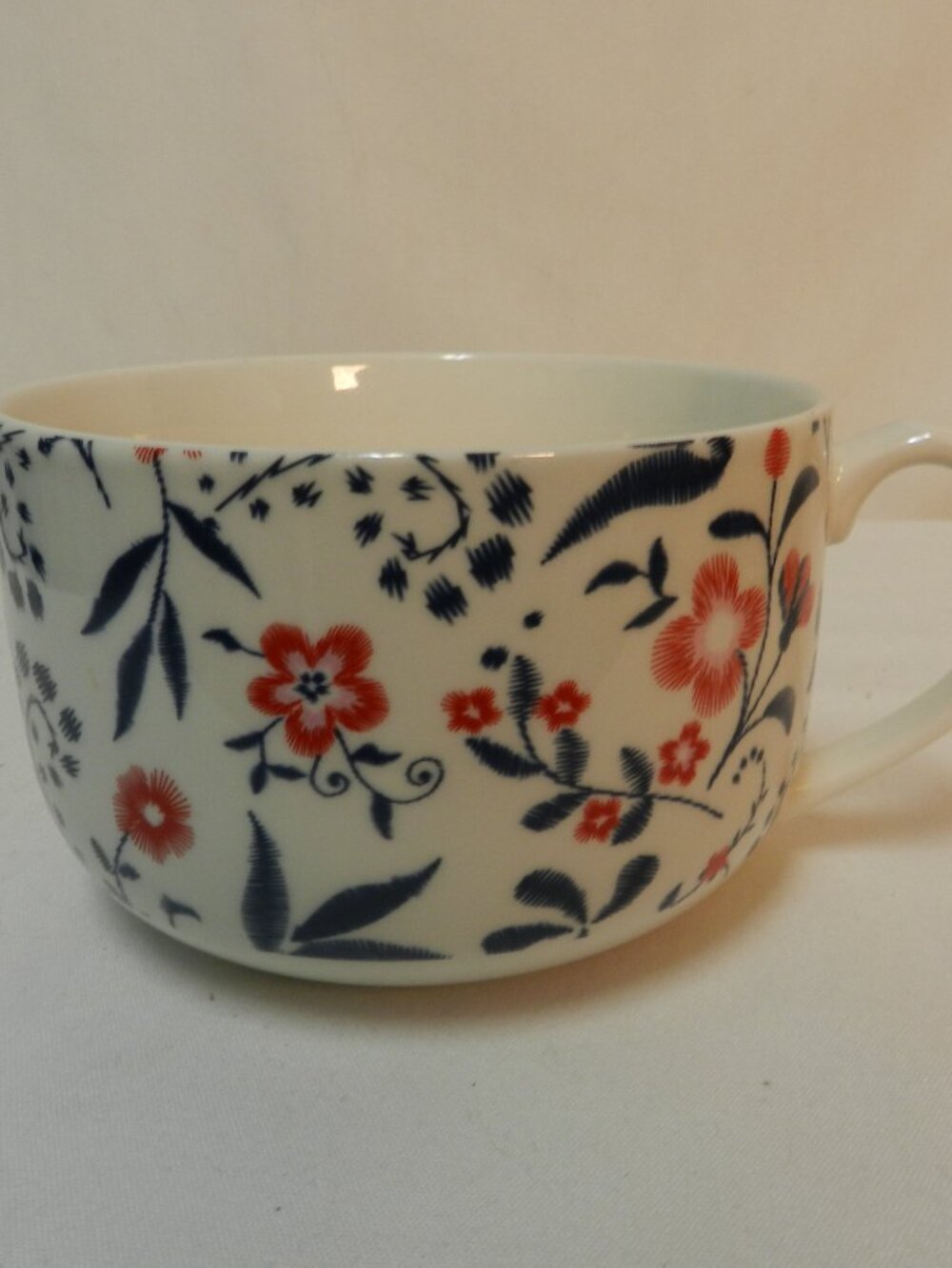 TAG large floral soup large mug cup dish safe red blue white flower